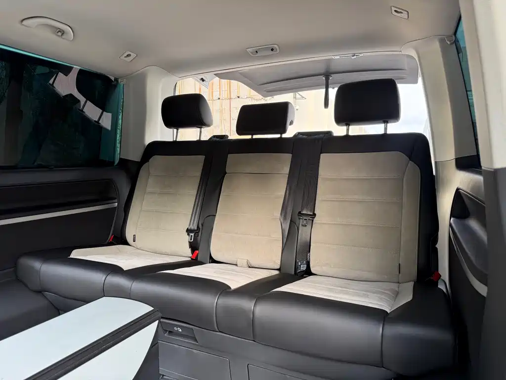 Volkswagen Multivan — миниатюра 26