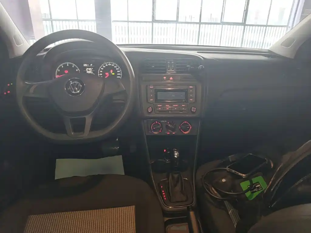 Volkswagen Polo — миниатюра 10