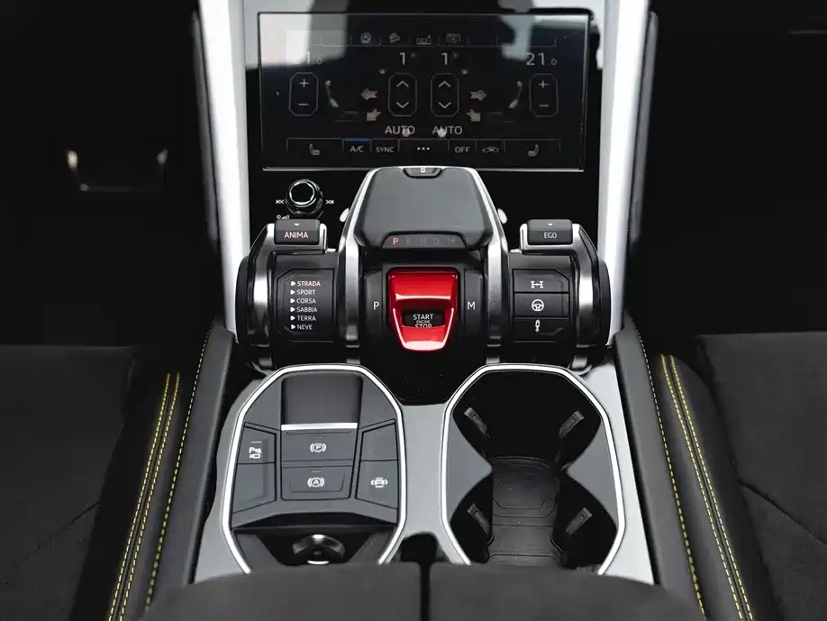Lamborghini Urus — миниатюра 15