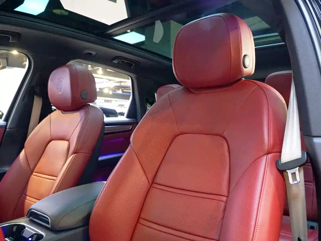 Porsche Cayenne Hybrid — миниатюра 11