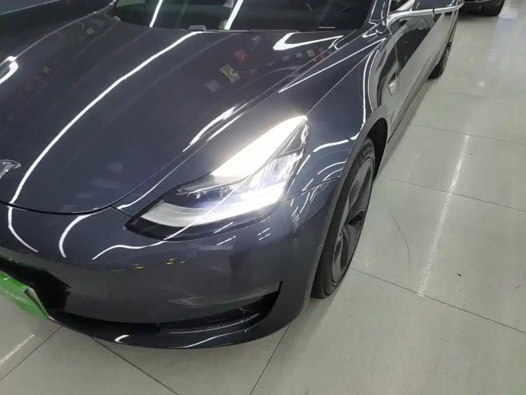 Tesla Model 3 — миниатюра 24