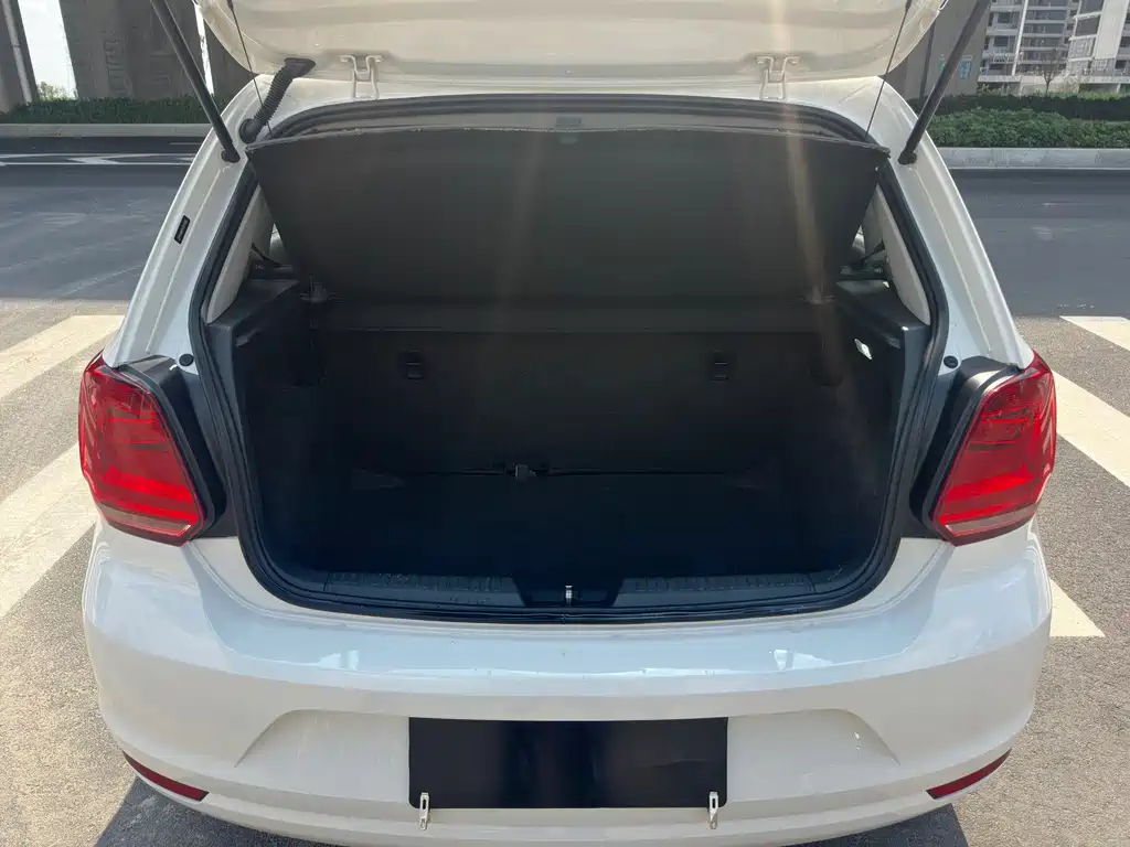 Volkswagen Polo — миниатюра 9
