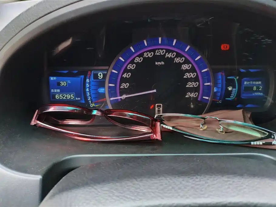 BYD S6 — миниатюра 14