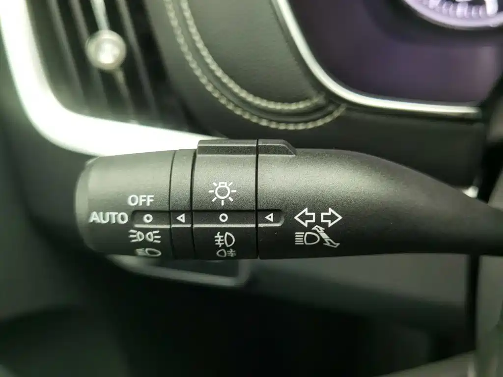 Roewe RX5 — миниатюра 21