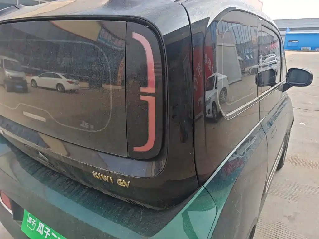 Baojun KiWi EV — миниатюра 8
