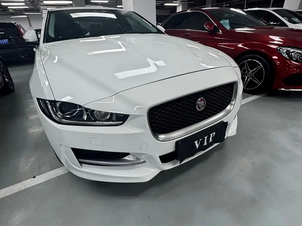 Jaguar XE — миниатюра 3