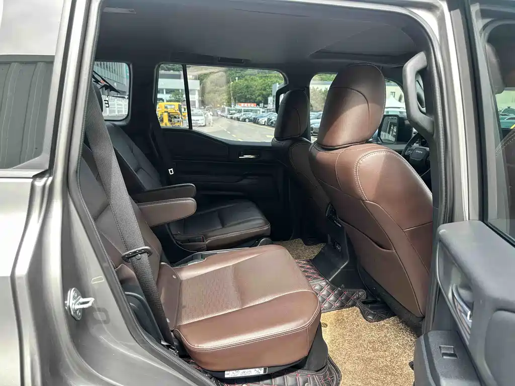 Toyota Prado — миниатюра 15