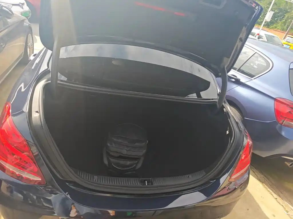 Mercedes-Benz C-Class — миниатюра 19