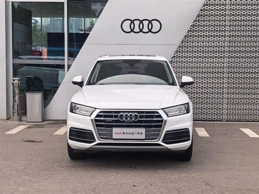 Audi Q5L — миниатюра 2