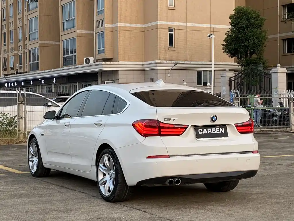 BMW 5 Series GT — миниатюра 7