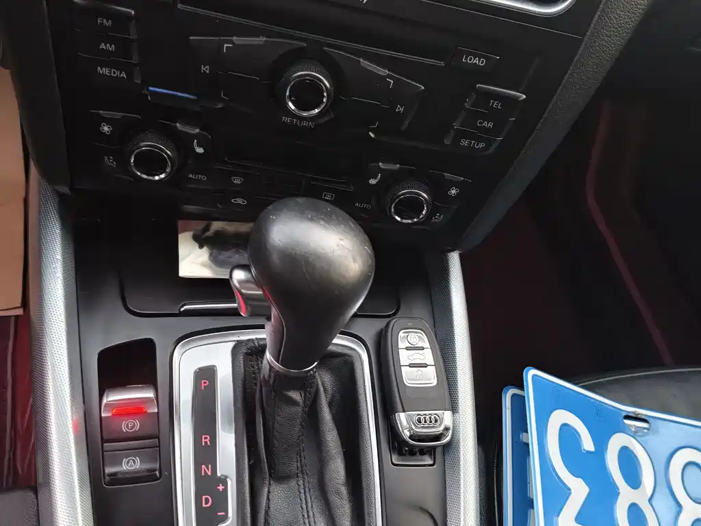 Audi Q5 (Import) — миниатюра 8