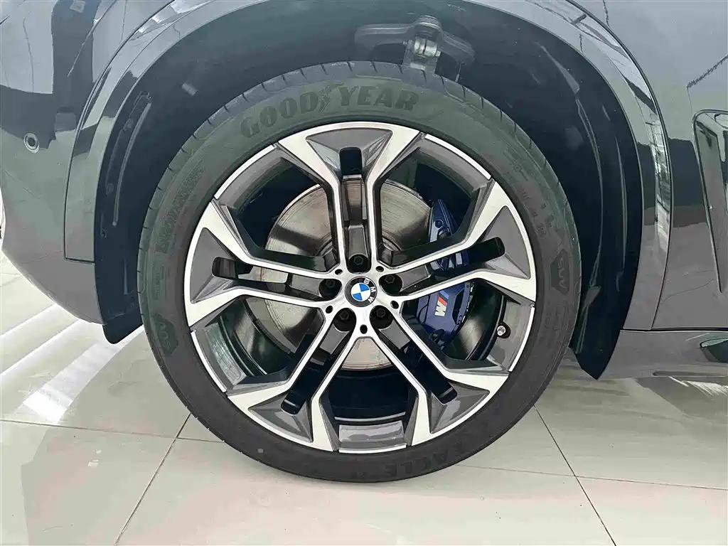 BMW X5 — миниатюра 4
