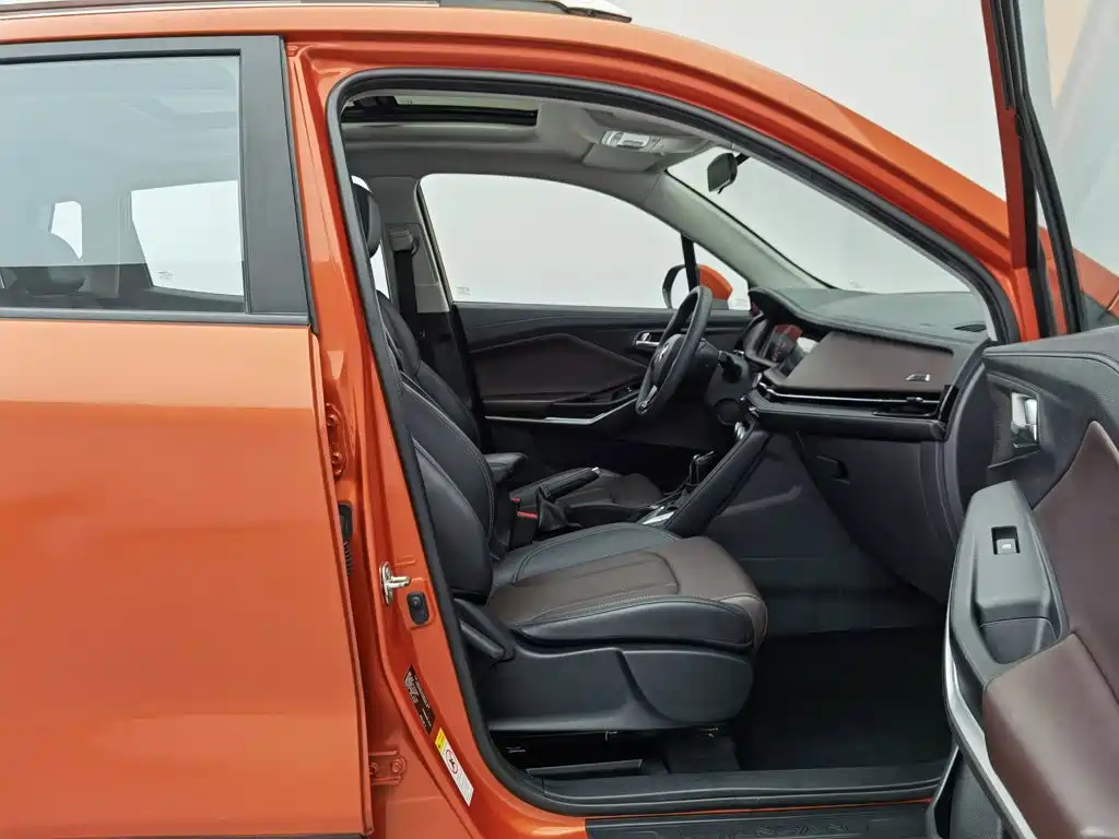 Changan CS15 — миниатюра 23