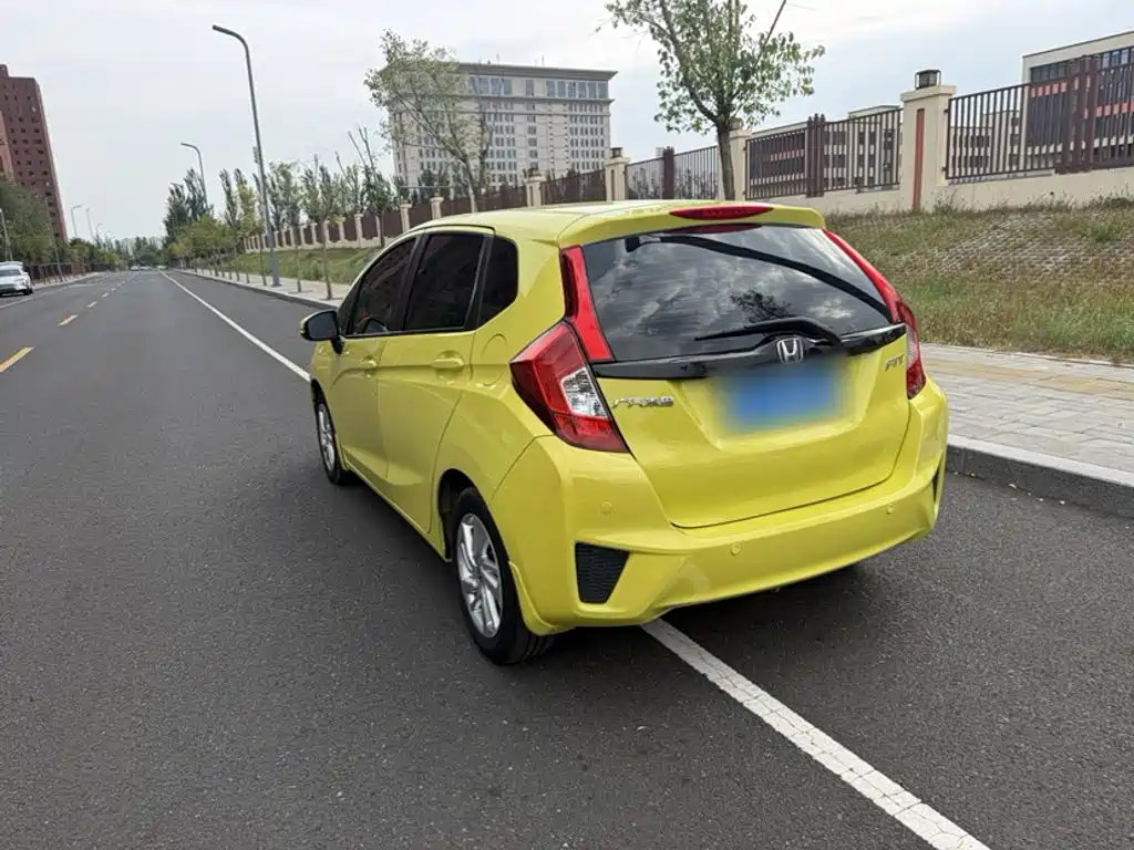 Honda Fit — миниатюра 23