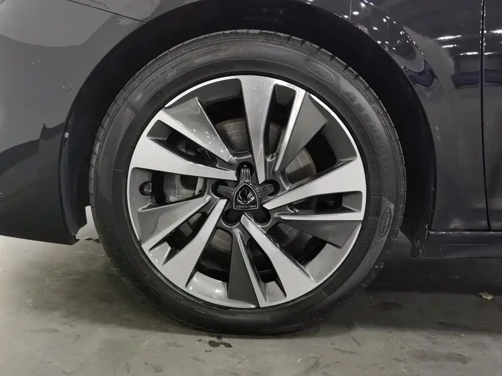 Peugeot 408 — миниатюра 17