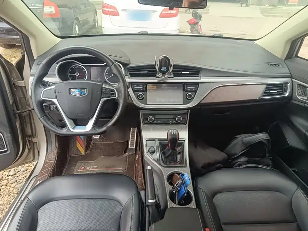 Geely Emgrand GS — миниатюра 10