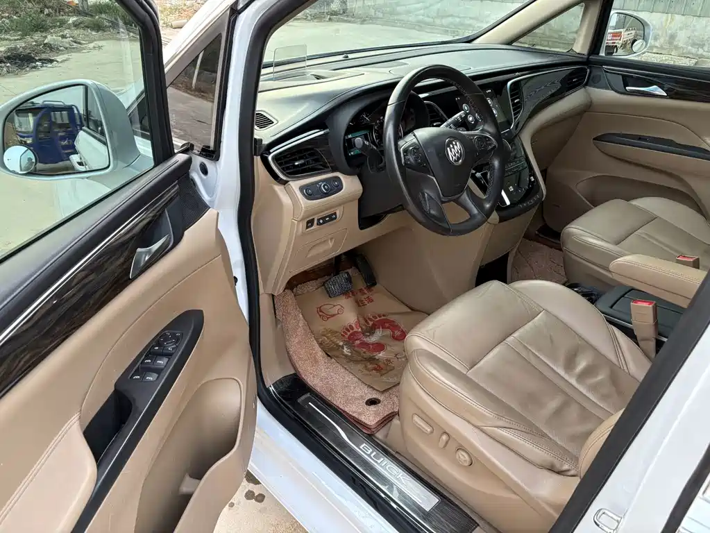 Buick GL8 — миниатюра 7