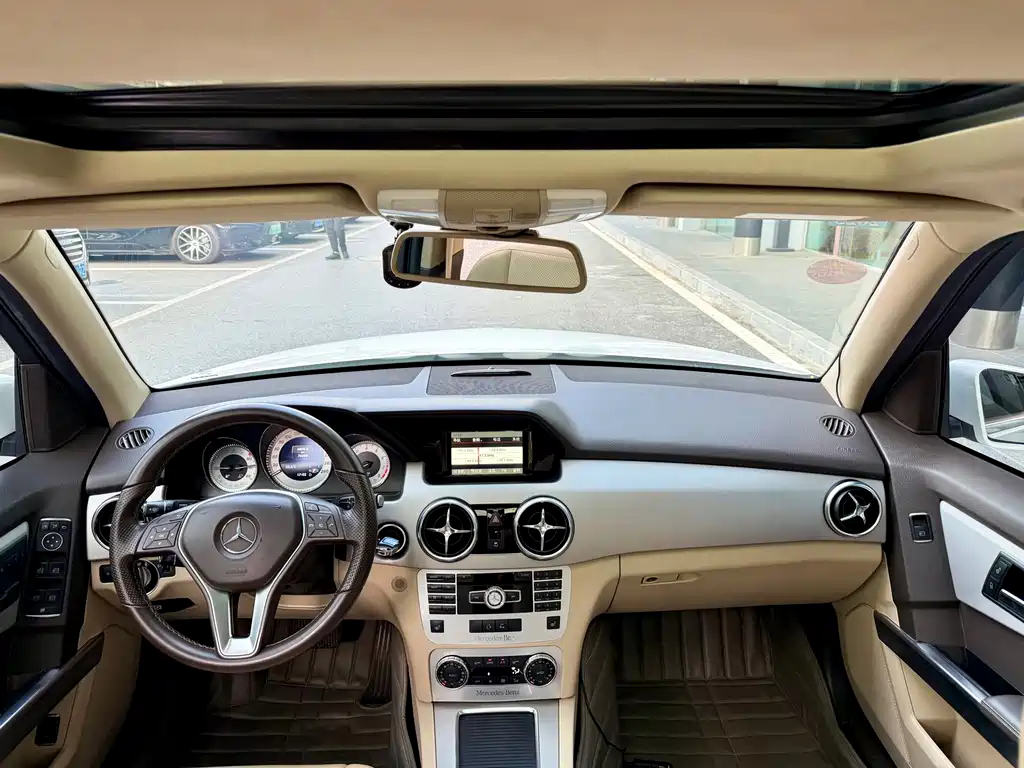 Mercedes-Benz GLK-Class — миниатюра 2