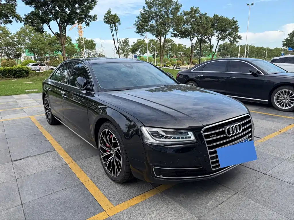Audi A8 — миниатюра 3