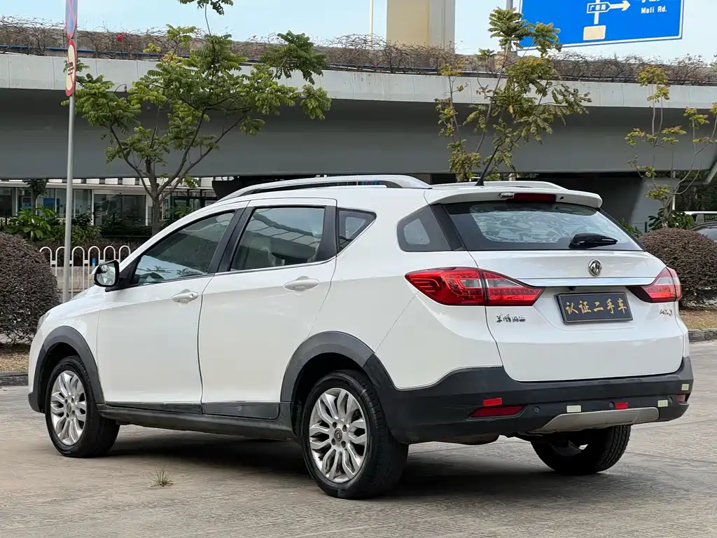 DONGFENG AX3