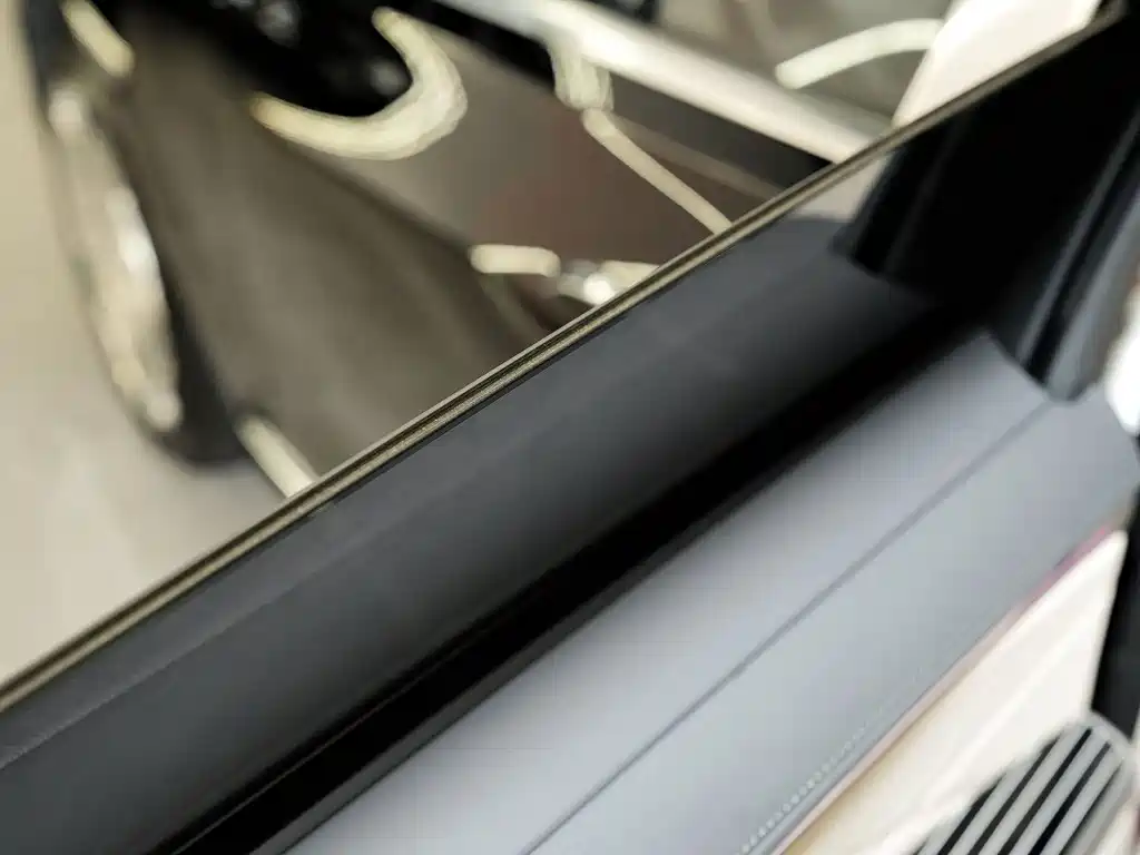 Mercedes-Benz S-Class — миниатюра 13