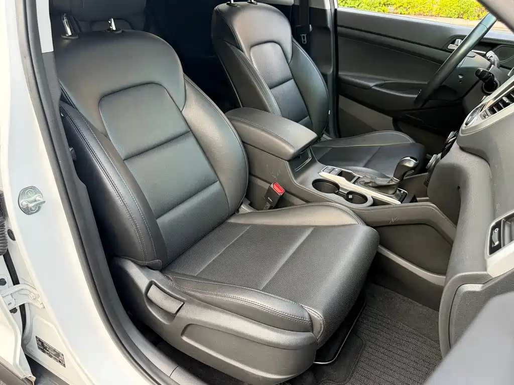 Hyundai Tucson — миниатюра 10
