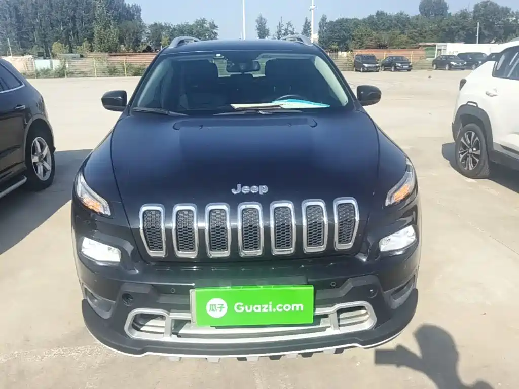 Jeep Cherokee — миниатюра 3