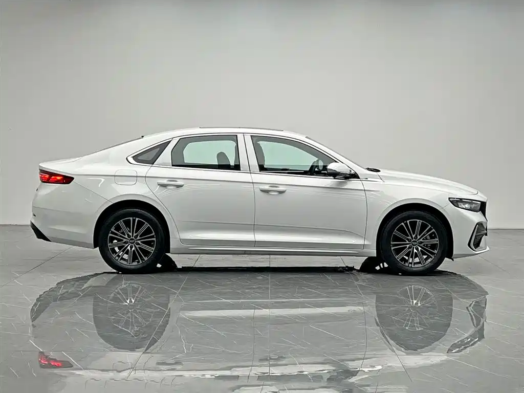 Geely Preface 2026 1.5TD