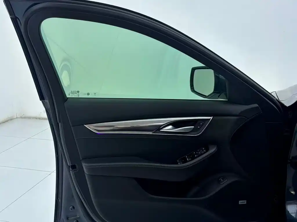 Cadillac CT5 — миниатюра 15