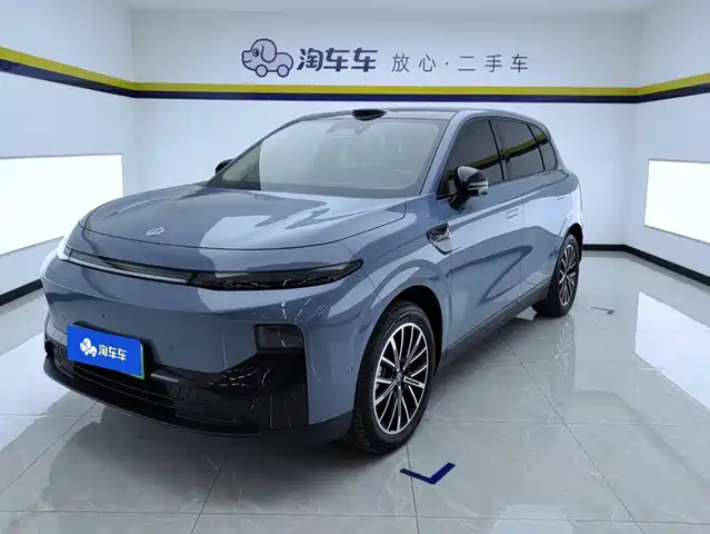 Leapmotor B10