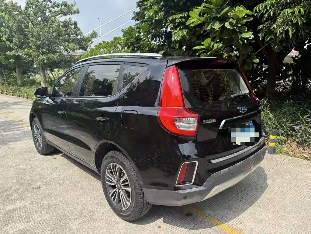 Geely Vision X6 — миниатюра 5