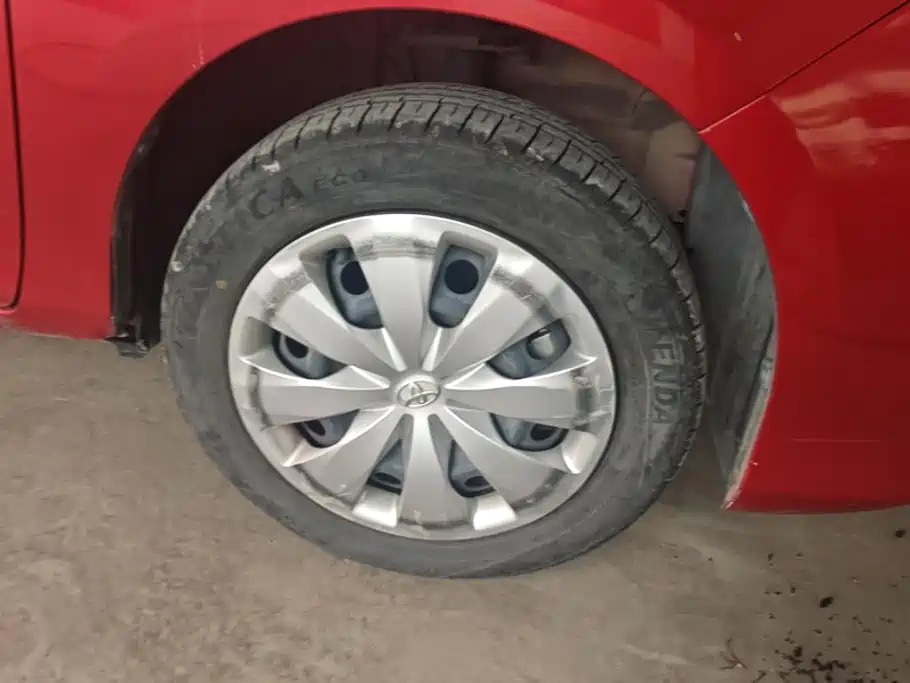 Toyota Yaris L — миниатюра 6
