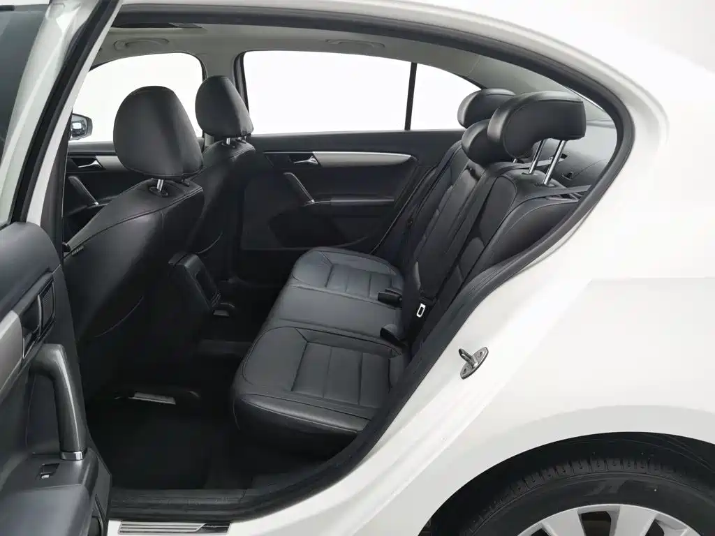Volkswagen Lavida — миниатюра 15