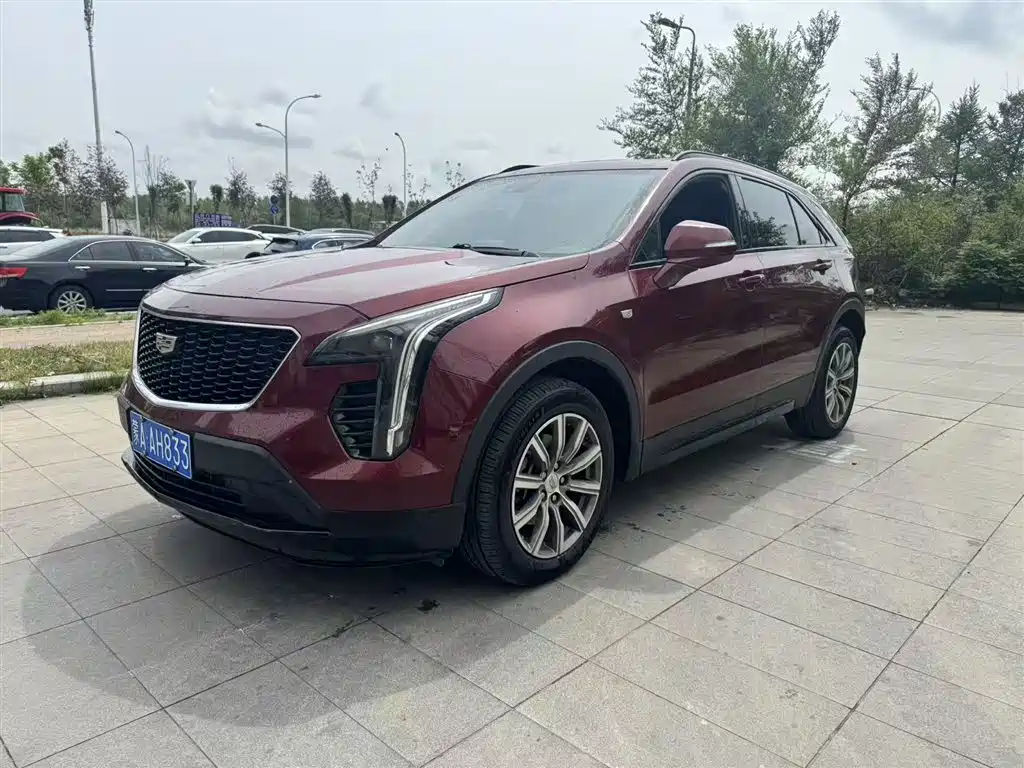 Cadillac XT4 2018 28T 4WD Leading Sport Type