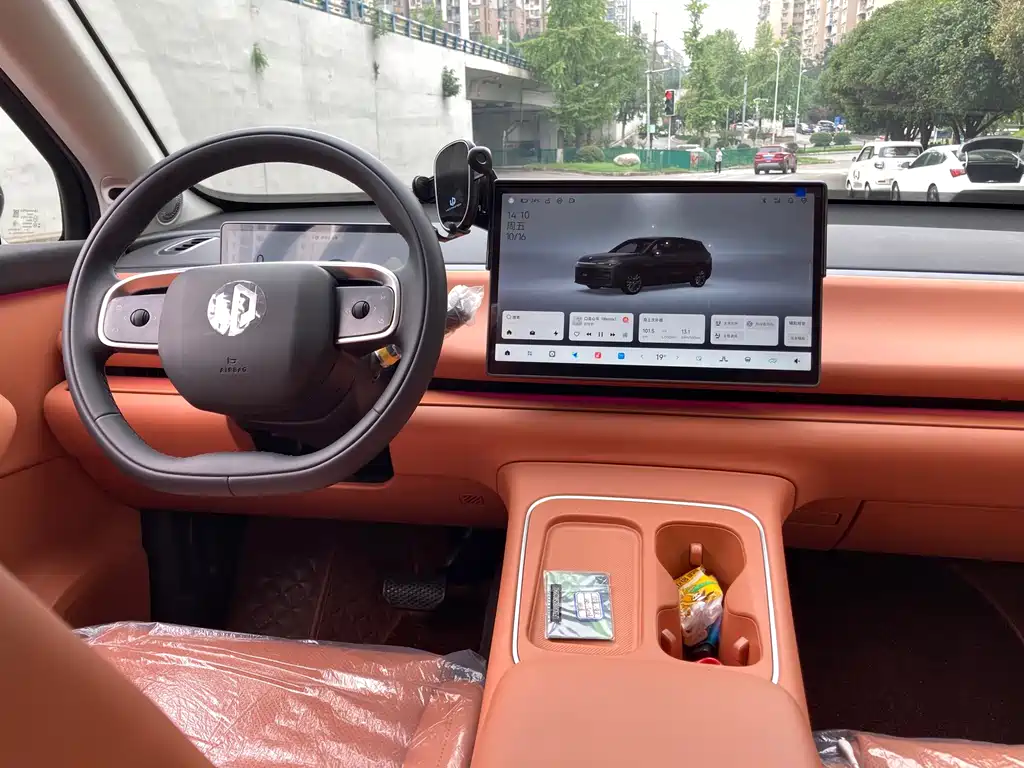 Leapmotor Leapmotor C10 — миниатюра 8