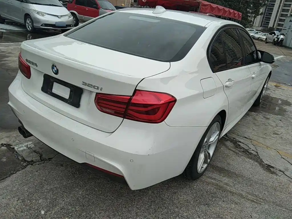 BMW 3 Series — миниатюра 7