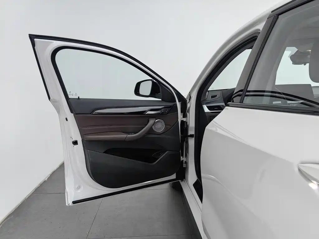 BMW X2 — миниатюра 8