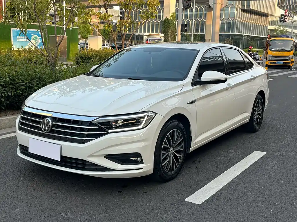 Volkswagen Sagitar