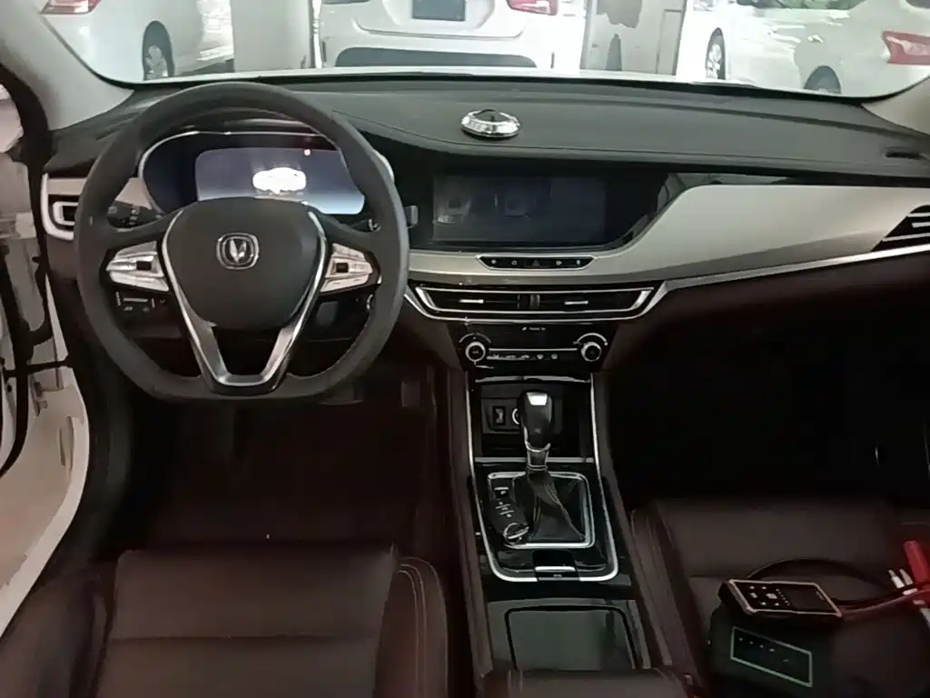 Changan Eado — миниатюра 10
