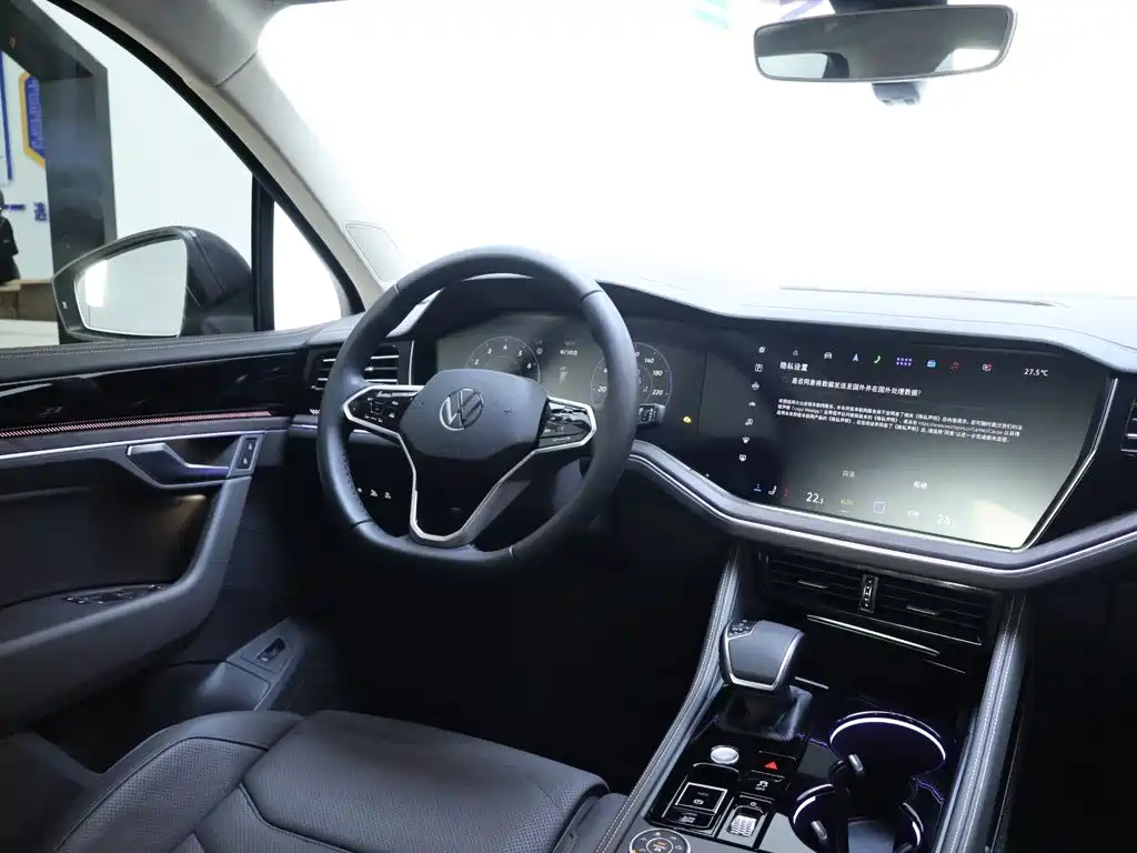 Volkswagen Touareg — миниатюра 13