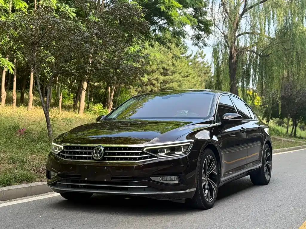 Купить Volkswagen Magotan