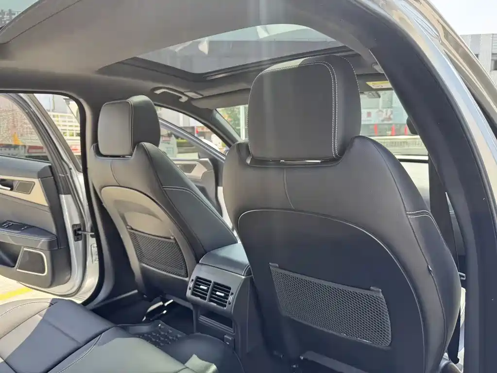 Jaguar XEL — миниатюра 20