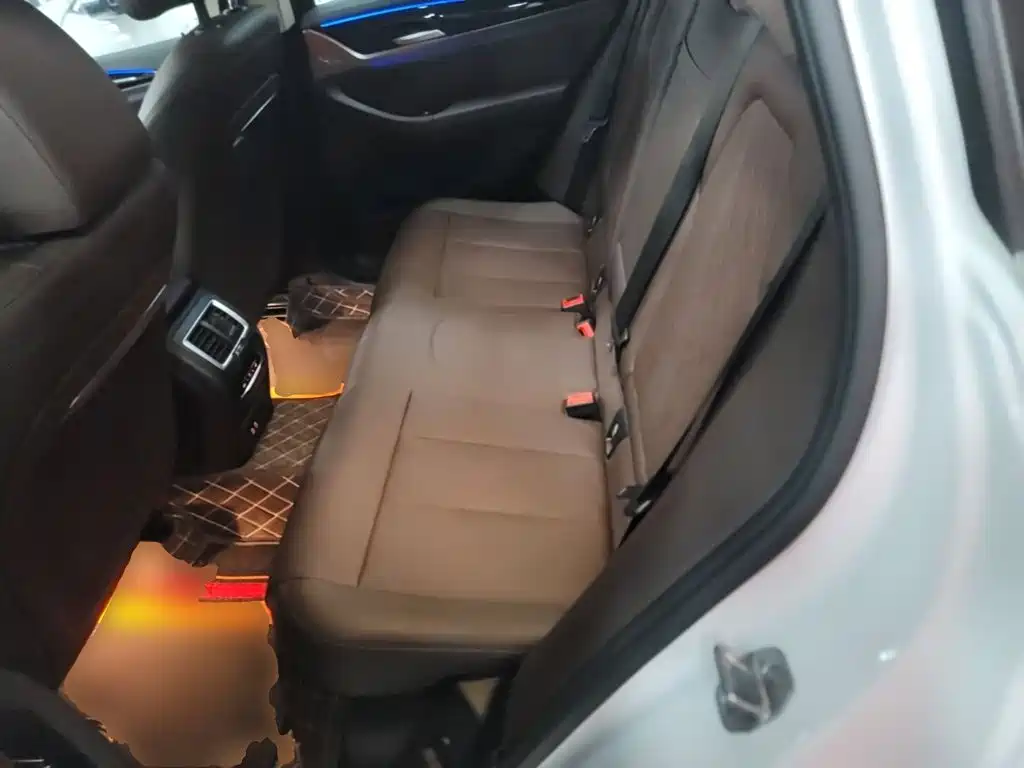 BMW X3 — миниатюра 17