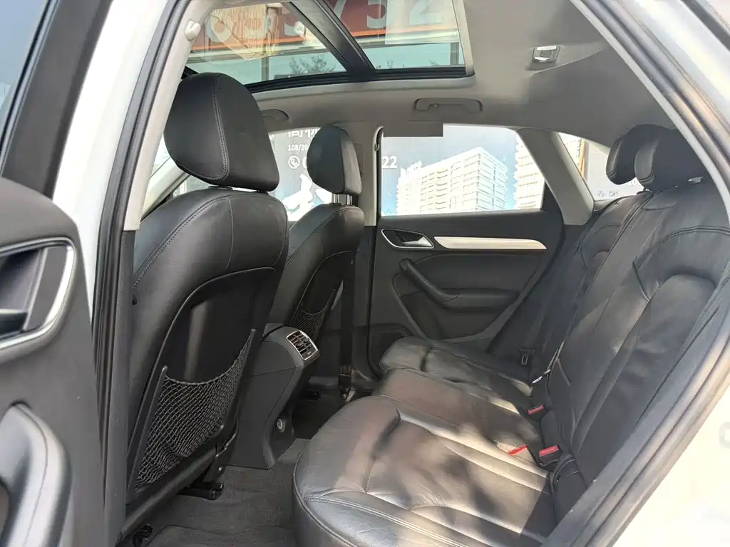 Audi Q3 — миниатюра 5
