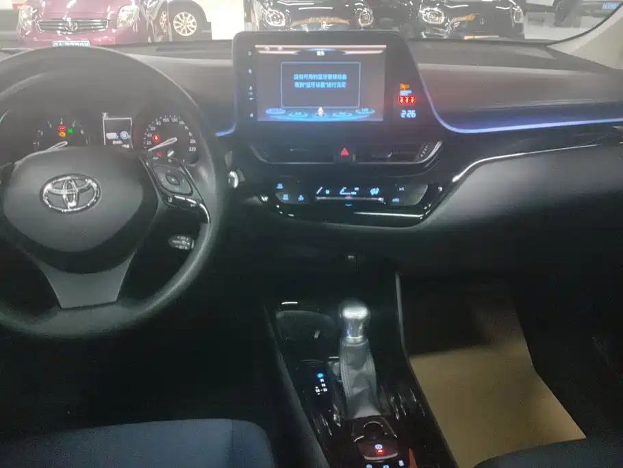 Toyota C-HR — миниатюра 13