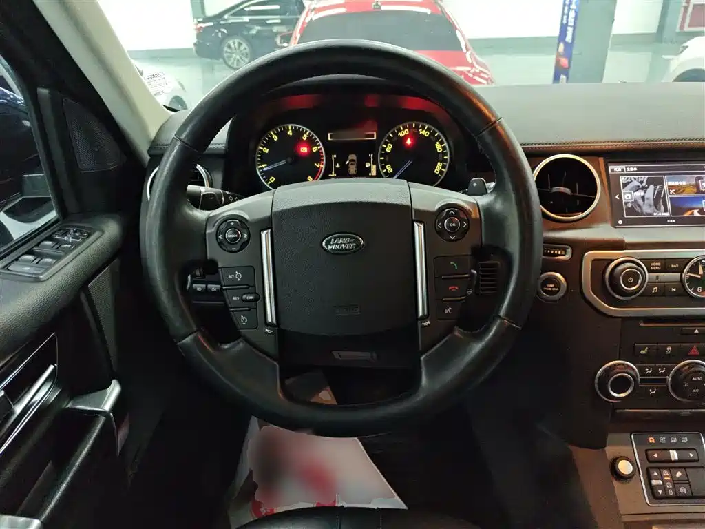Land Rover Discovery 2016 3.0 SC SE