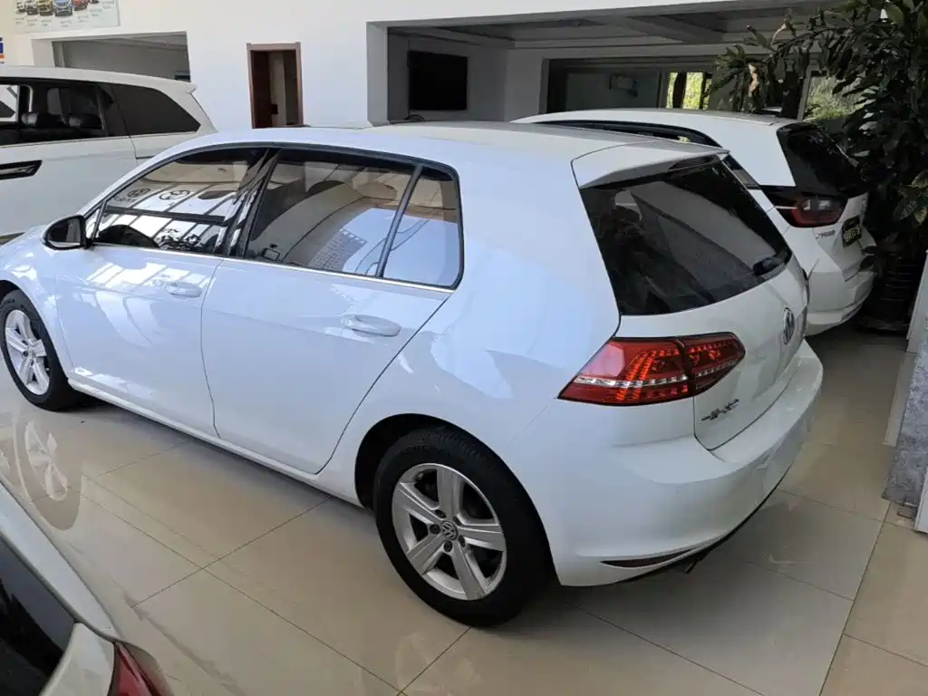 Volkswagen Golf — миниатюра 5