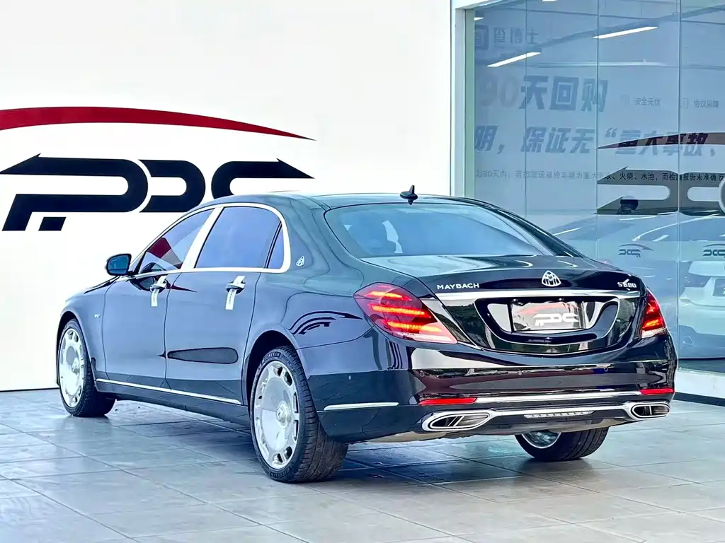 Mercedes-Benz S-Class — миниатюра 7