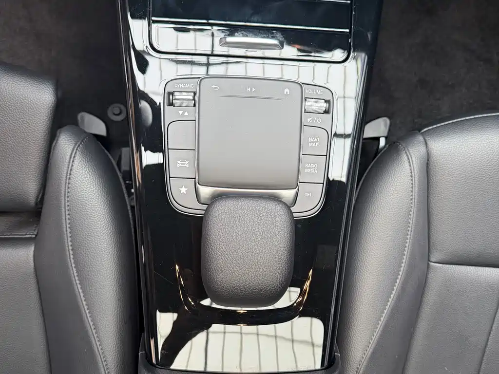 Mercedes-Benz A-Class — миниатюра 12