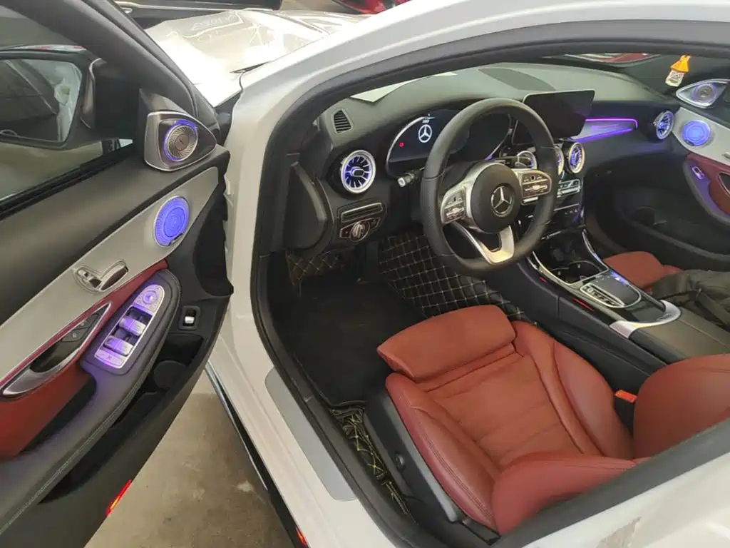Mercedes-Benz C-Class — миниатюра 16